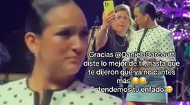 Daniela Darcourt es retirada del escenario y ella se molesta. Daniela Darcourt es retirada del escenario y ella se molesta.