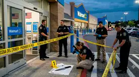 Hombre armado con un cuchillo AMENAZÓ a policías y clientes de Walmart.