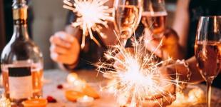 Cábalas para recibir el Año Nuevo: ¿Qué significa meterse debajo de la mesa?