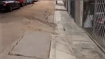 Este barrio de Lima se está HUNDIENDO desde hace más de 10 años: casas y parques DESNIVELADOS y el SUELO COLAPSADO