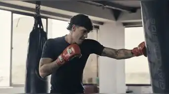 EMIL presenta "Discúlpame", canción sobre la pérdida de un examor