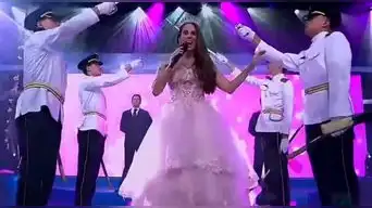 Rebeca Escribens se convertió en quinceañera en 'Sábado Súper Star'