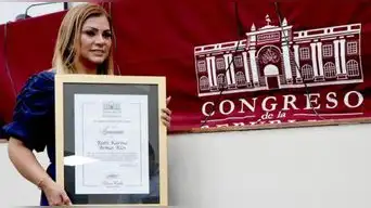 Ruth Karina tras condecoración en el Congreso: “Tengo una carrera limpia”