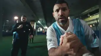 Leyendas del fútbol protagonizan una campaña mundial que ya genera conversación entre los hinchas