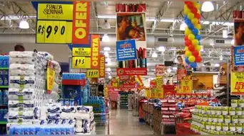 Importante cadena de supermercados cerrará definitivamente 16 tiendas en ciertas regiones debido a razones inesperadas