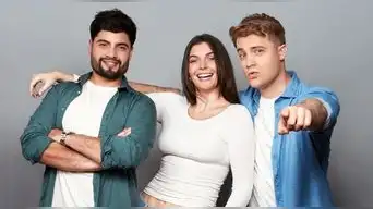 Sinargollas lanza intriga para el afiche de la película "Amigo, por ahí no es"