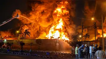Incendio de gran magnitud consume fábrica de cosméticos en Los Olivos: siniestro ocurre cerca de la Universidad César Vallejo