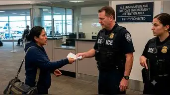 ICE en los aeropuertos de EE.UU.: Los DOCUMENTOS CLAVE que debe tener un inmigrante al viajar