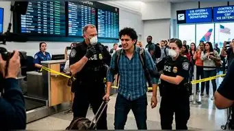 Estos son los TIPOS DE INMIGRANTES que el ICE más detiene dentro de los aeropuertos de EE.UU.