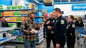 ALERTA MÁXIMA EN WALMART | Hombre recogió $30 sin querer del piso y terminó siendo PERSEGUIDO por la policía: Este fue su INSÓLITO FINAL