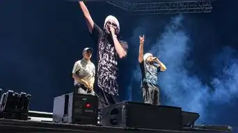JKing y Maximan desatan la euforia durante el concierto de Arcángel en Perú