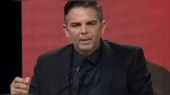 Candidato Luis Miguel Llanos desata POLÉMICA en pleno debate: "Tengo un poquito más de ventaja porque soy el más guapo"