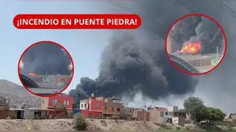 ÚLTIMO | ¡VORAZ INCENDIO en Puente Piedra! Fuego consume fábrica de PLÁSTICOS y moviliza a más de 15 unidades | VIDEO