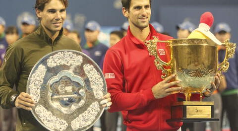 Novak Djokovic y Rafael Nadal en la ceremonia de entrega de premios del Torneo de Pekín