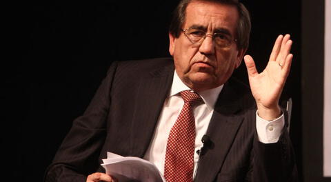 Ministro de Justicia fue señalado por Jorge del Castillo. 