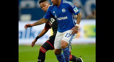 Jefferson Farfán reapareció con el Schalke 04 en la Bundesliga