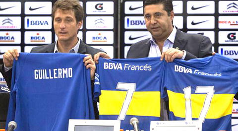 Guillermo junto al presidente de Boca en la presentación.