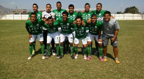 Este el equipo de los Caimanes donde destaca el portero Leonardo Morales y "Machito" Gómez. FOTO: Segunda división