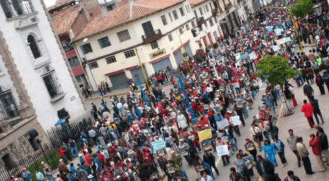 Miles llegaron a Cusco en marcha contra Gobierno Regional   