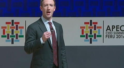 El creador de Facebook Mark Zuckerberg transmitió en vivo por Facebook su exponencia en APEC 