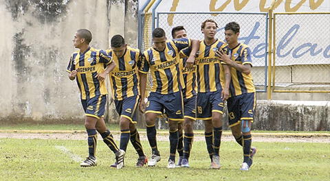 La alegría en la cancha por sus victoria en el inicio del Apertura, pasó al susto cuando se traslaban a Lima