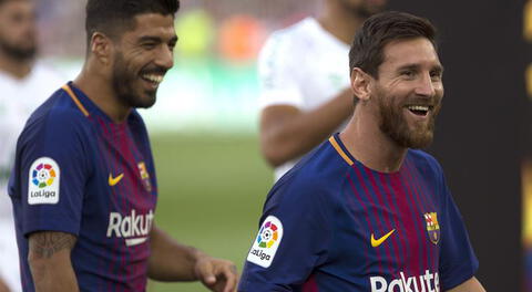 Suárez y Messi celebran al final del encuentro