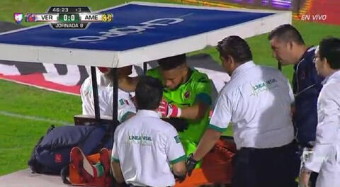 Preocupación, Pedro Gallese sale lesionado de la rodilla derecha