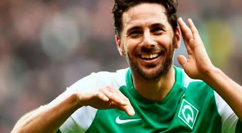 Pizarro se enfrentó a Stuttgart