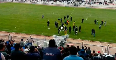 La hinchada del Credicoop San Román no perdonó el empate y lanzó objetos a sus jugadores