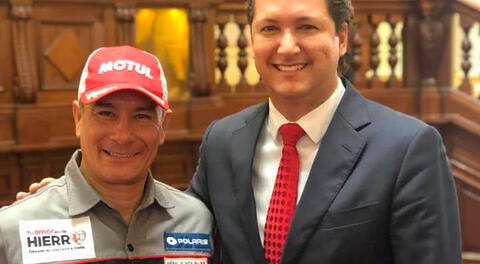 Piloto peruano recibió homenaje tras participar en el Dakar 2019