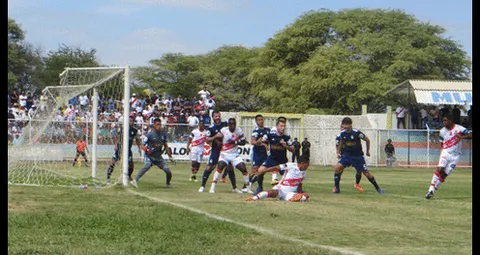 Lobatón, Távara y Pacheco anotaron en la victoria del Cristal. FOTO: Roberto Saavedra