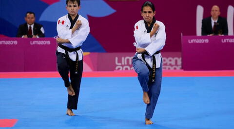 La pareja mixta de taekwondo conformada por Ariana Vera y Renzo Saux alcanzaron medalla de  bronce. FOTO: Andina
