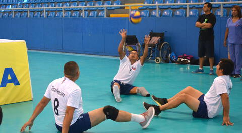 Bruno Quiros es uno de los referentes del voley sentado masculino de Perú FOTO: Andina