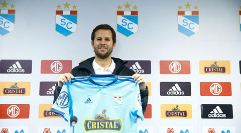 Manuel Barreto fue presentado como nuevo técnico de Sporting Cristal