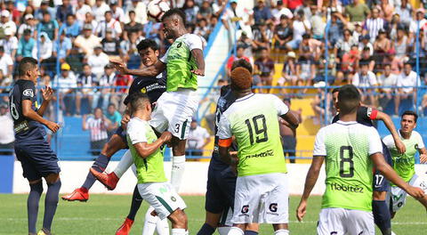 Luis Tejada reconoció que no viajarán a Lima para jugar con Alianza si no le pagan