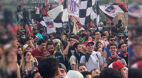 Bandera aliancista presente en marcha histórica en Chile