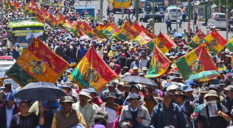 Nuevas concentraciones se registran esta mañana en la Paz por el mandato de Jeanine Áñez