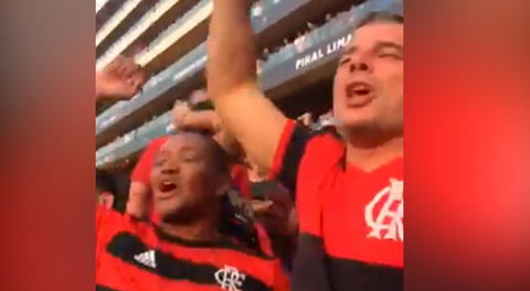 Hinchas del Flamengo celebraron triunfo en el estadio Monumental agradeciendo la maldición de Alianza Lima