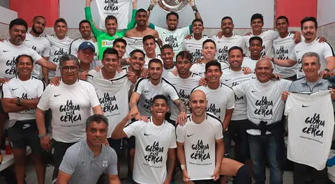 El equipo de La Victoria celebra un nuevo título de la mano de Pablo Bengoechea