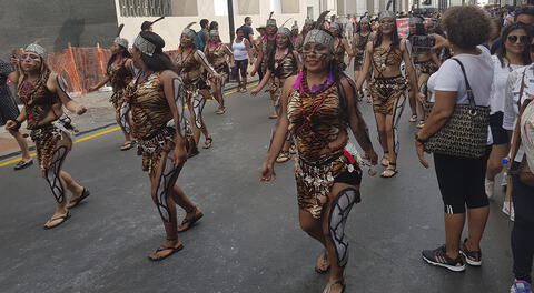 Asociación peruana realizó ‘Gran Pasacalle Mundial del Folklore’