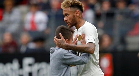 Neymar mostró su lado más tierno