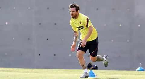 Messi en pleno entrenamiento en Barcelona
