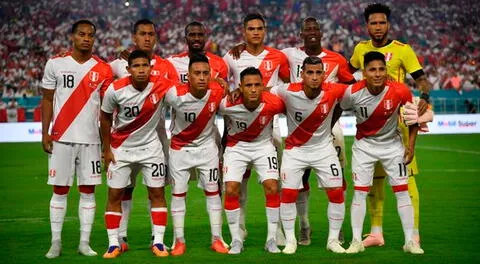 Selección peruana luce diferente por el filtro de FaceApp