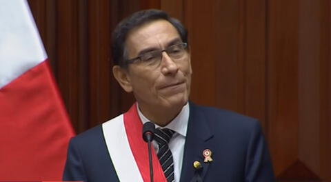 Martín Vizcarra asegura que todos los peruanos tendrán seguro de salud.