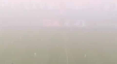 El esperado clásico entre Nacional y Peñarol fue opacado por la neblina.