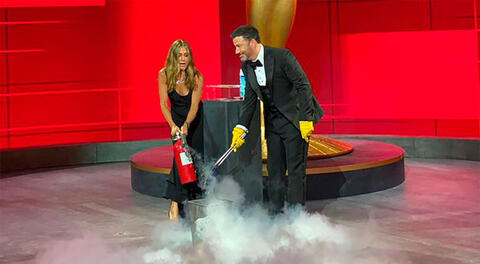 Jennifer Aniston y Jimmy Kimmel realizaron broma con fuego.