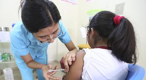 Regala salud: Vacuna a tu hija de entre 9 y 13 años contra el VPH