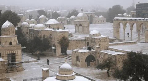 La Tierra Santa amaneció de blanco tras una tormenta de nieve.