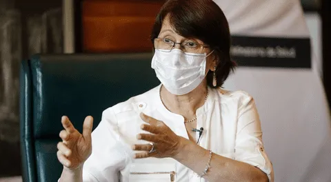 Como se recuerda, Pilar Mazzetti, exministra de Salud, se vacunó fuera de los ensayos clínico.