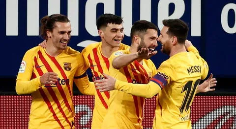 Festejo de Messi y compañía por el primer gol de Barcelona ante Osasuna.